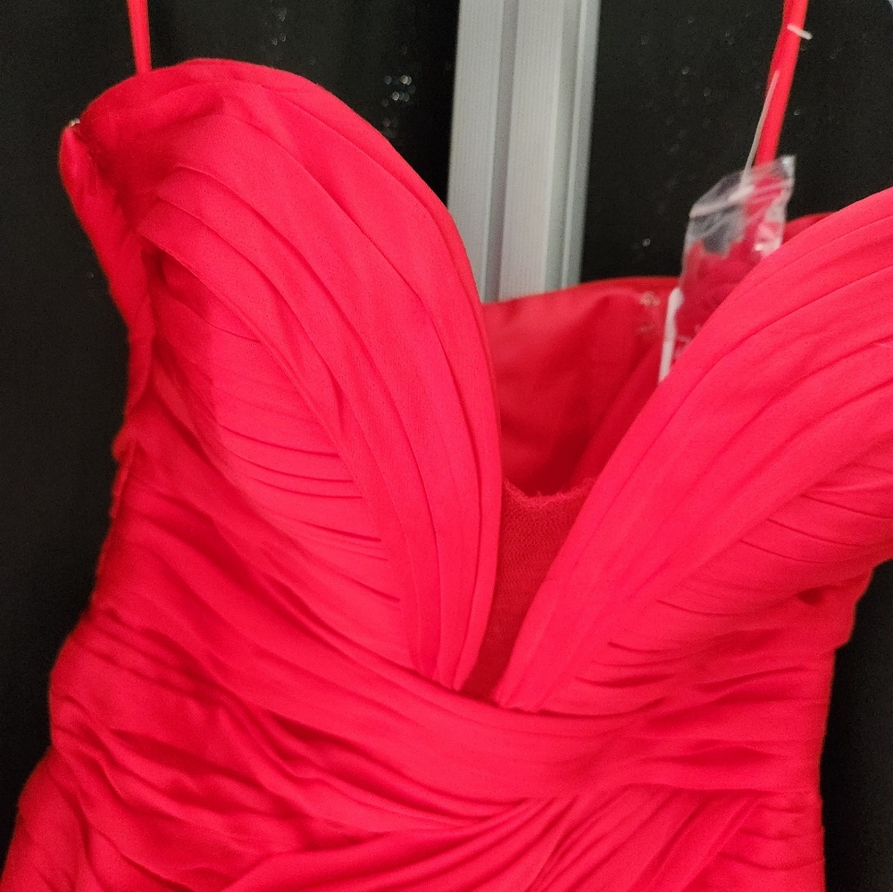 Prom Dress. Red.Long. - Picture 2 of 6